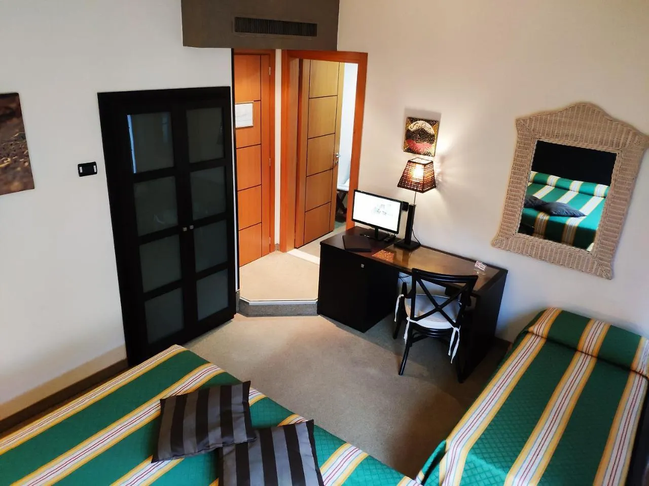 *** Guest house Hotel Feel Inn Venice Airport Italy